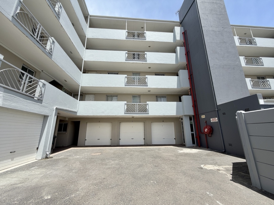 2 Bedroom Property for Sale in Beachfront Western Cape